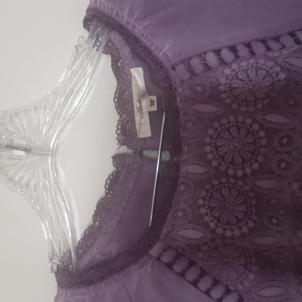 Andree By Unit Lilac Top Crochet & Lace Detail Sz M - Picture 4 of 10